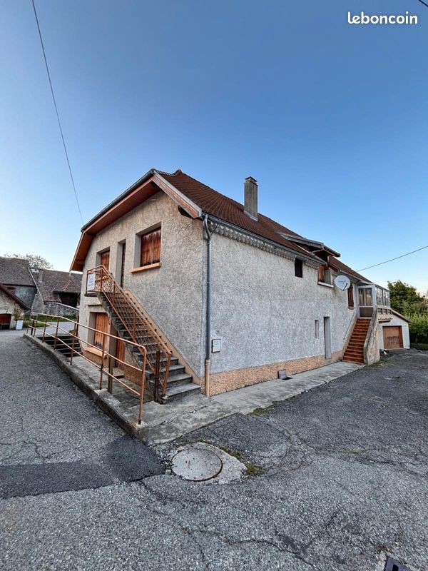 Maison 45 pièces 239 m² · à Lalley · 239 m² · 180 000 €