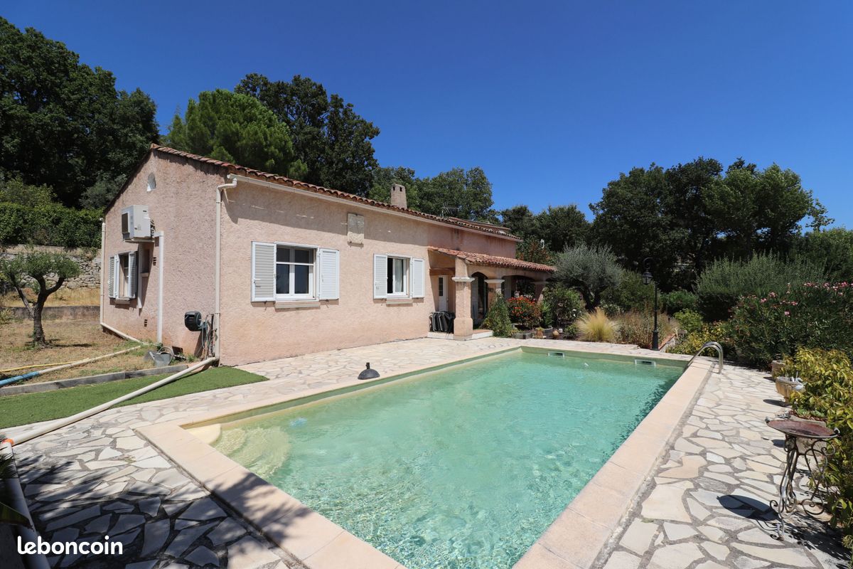 Maison 5 pièces 136 m² · à Flayosc · 136 m² · 493 000 €
