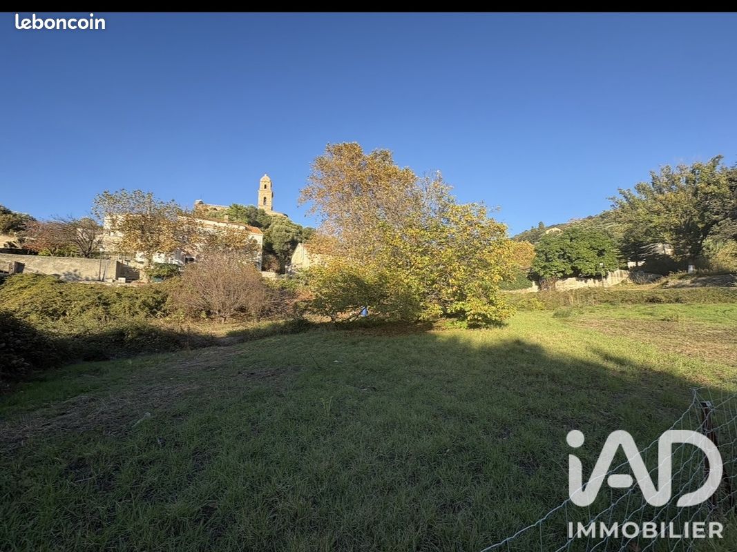 Terrain 1880 m² · à Patrimonio · 1 880 m² · 320 000 €