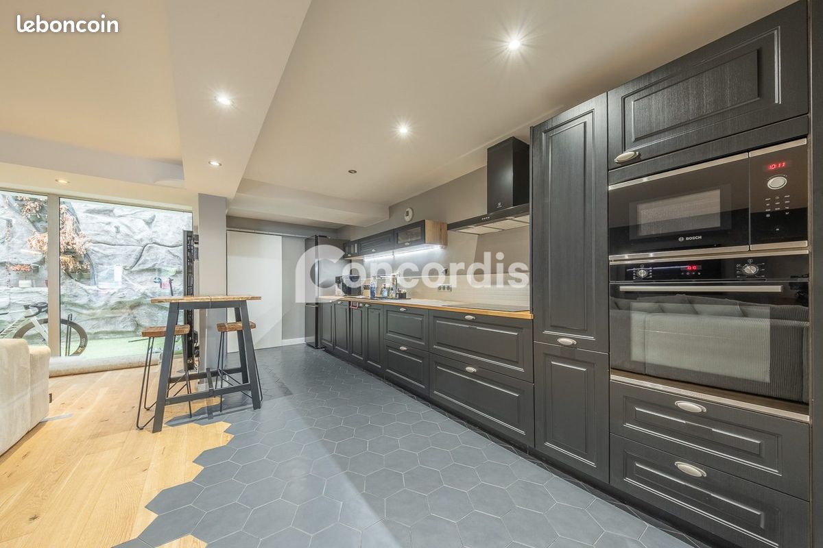 Appartement 3 pièces 141 m² · à Nancy · 141 m² · 1 391 €