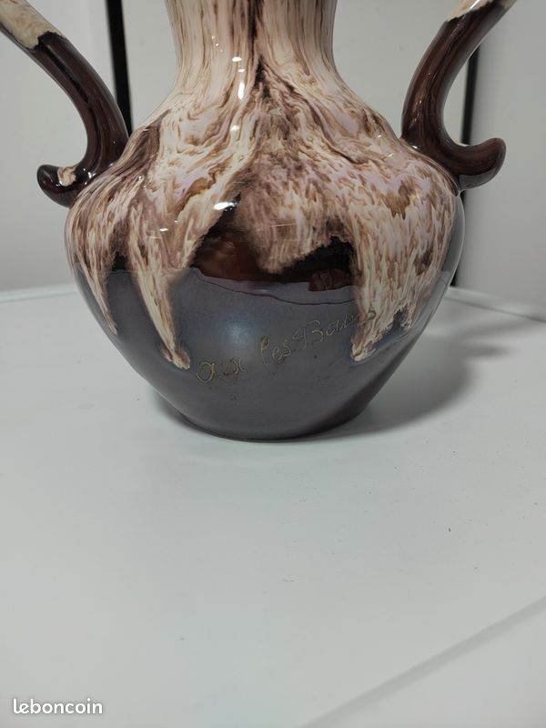 Vase (image 2)