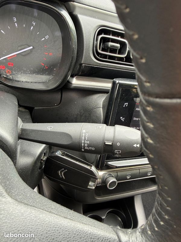 CITROEN C3 GENERATION-III 1.2L 82CH SHINE * DISTRIBUTION NEUVE * GPS * RADARS RECUL * CARPLAy (image 19)