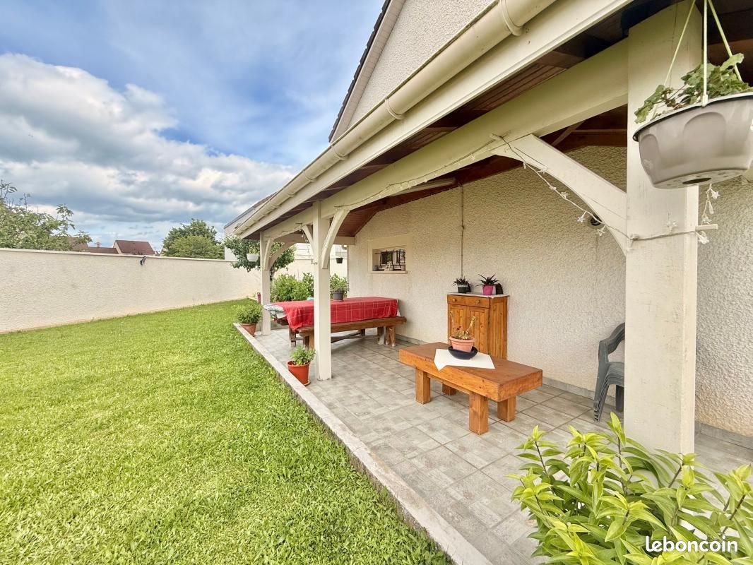 Maison 5 pièces 88 m² · à Genlis · 88 m² · 318 000 €