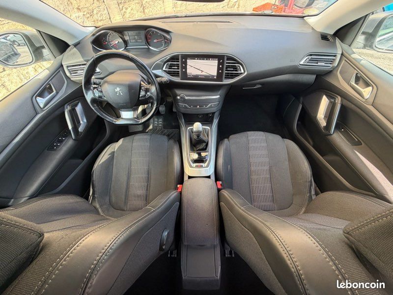 PEUGEOT 308 II (2) 1.6 BlueHDi S&S 120CH ALLURE /Camera 360 /Carplay /Clim auto (image 7)