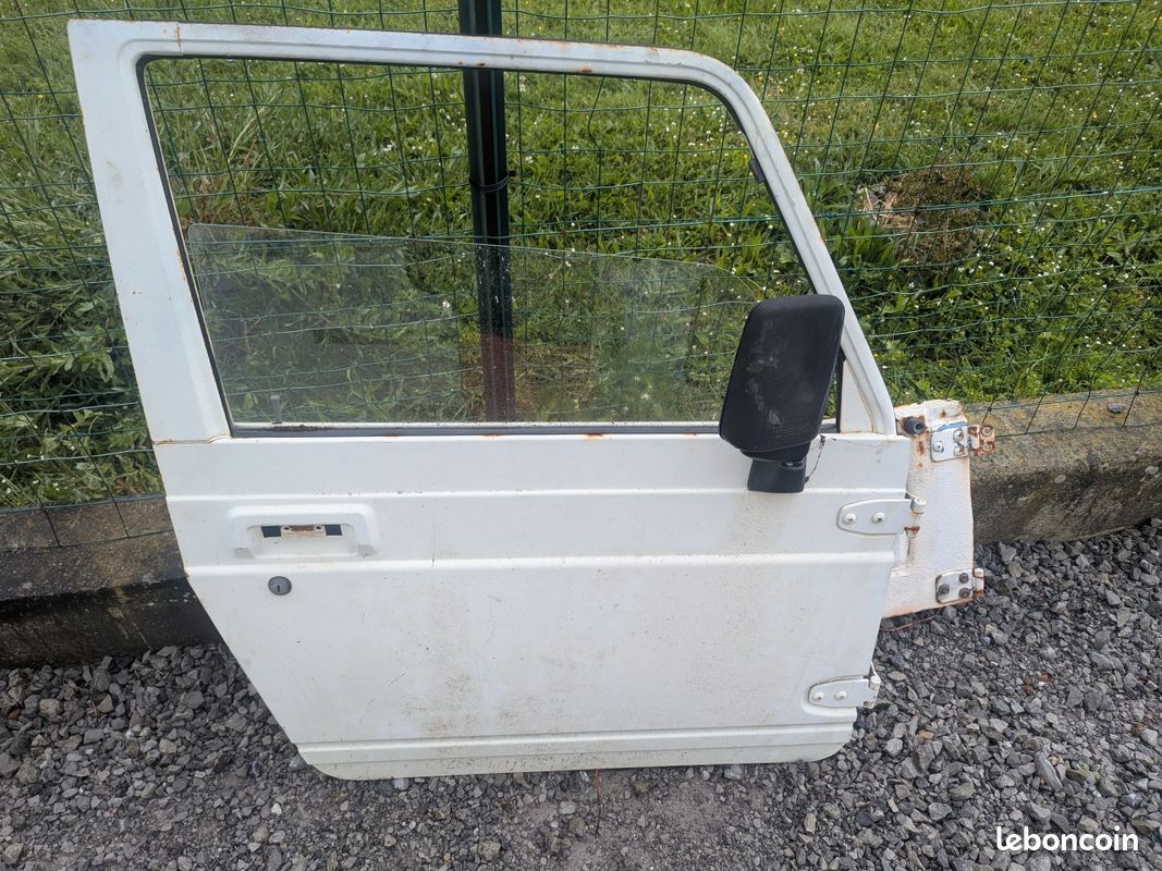 Porte avant Suzuki samurai 410 413 (image 1)