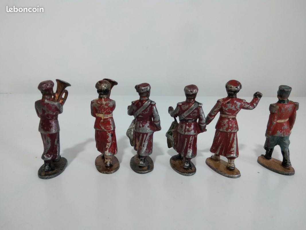 Figurines vintage quiralu ou aludo indien soldat - Collection