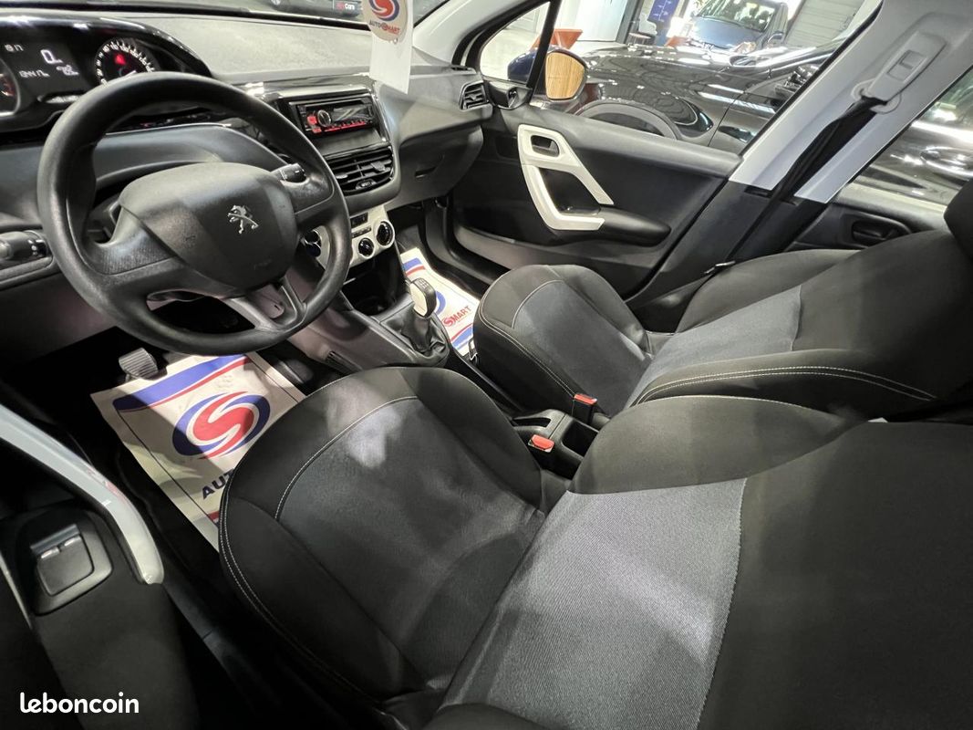 PEUGEOT 208 1.2i PureTech - 68Cv LIKE PHASE 2 CLIM (image 7)