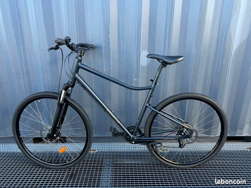 Vtc riverside 500 taille L Vélos