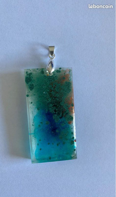 Pendentif long neuf (image 4)