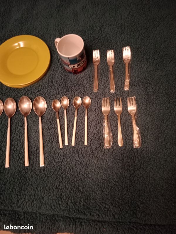 Ensemble couverts assiettes (image 3)