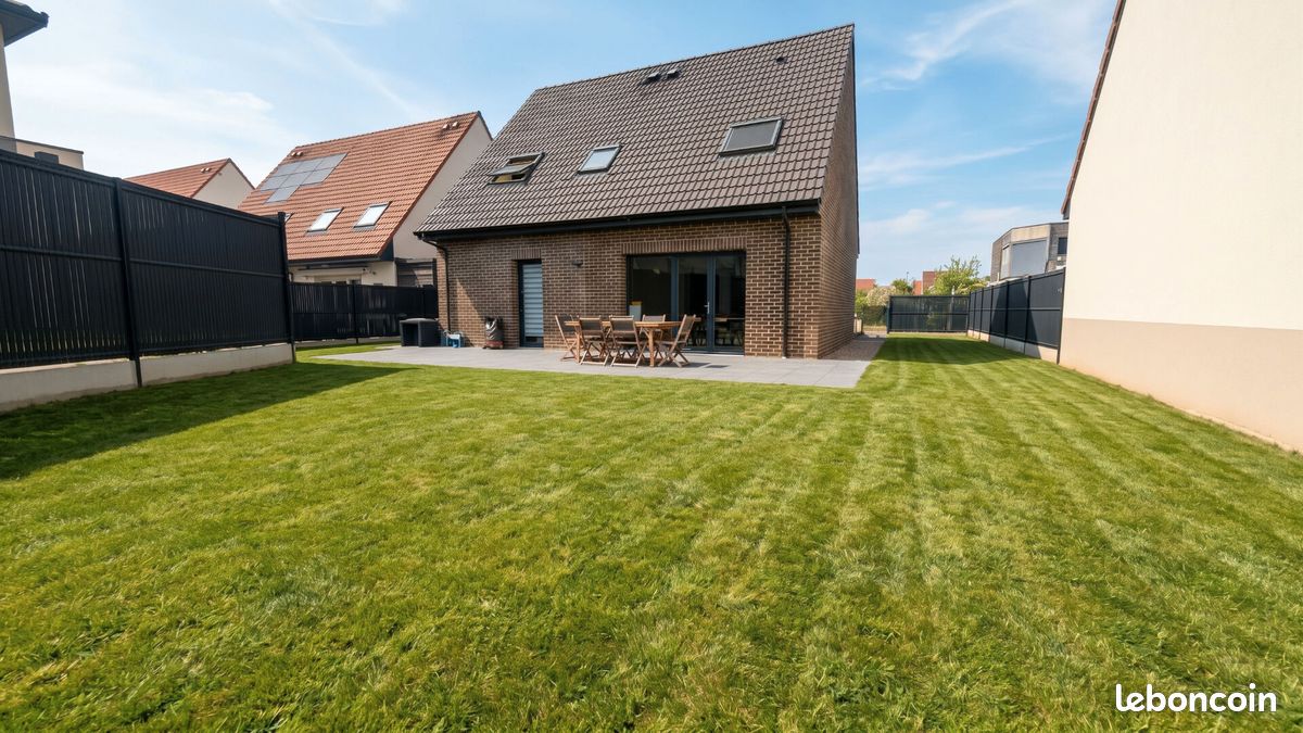 Maison 5 pièces 112 m² · à Allennes-les-Marais · 112 m² · 329 000 €