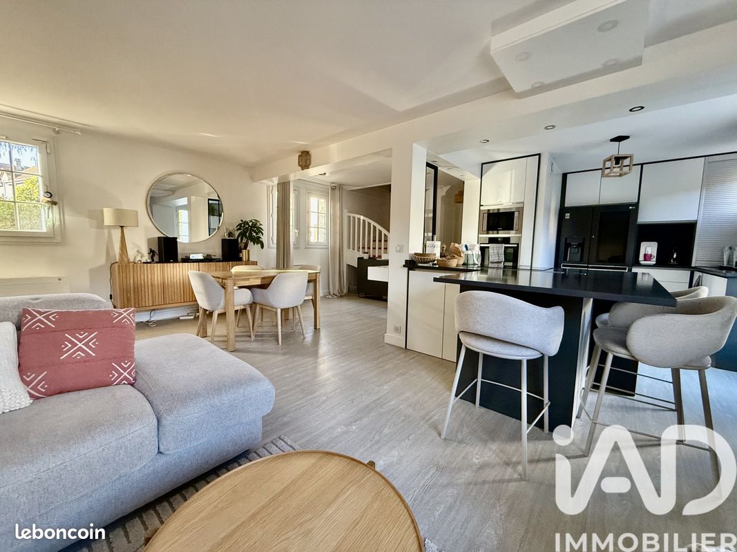 Maison 6 pièces 114 m² · à Rungis · 114 m² · 649 000 €