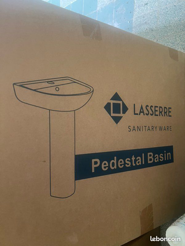 Lavabo sur pied (image 1)