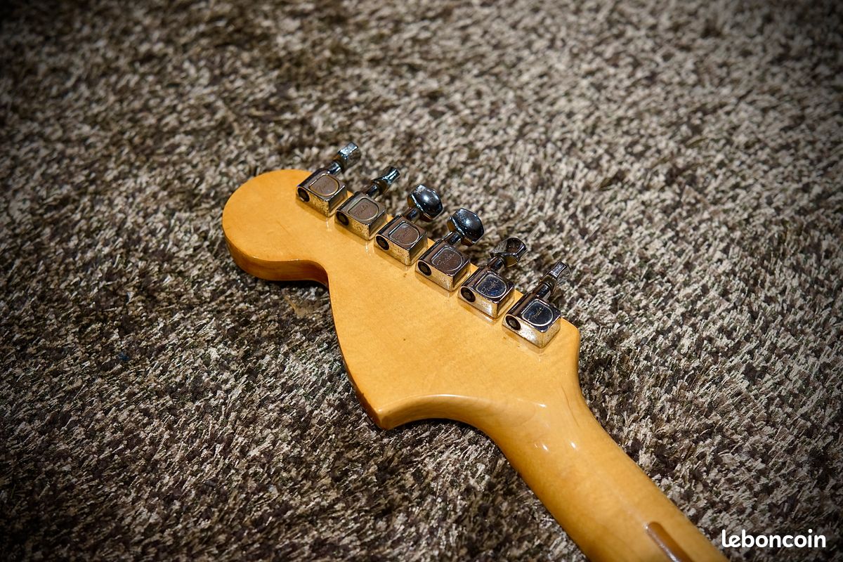 Fender Telecaster White 1977 (image 10)
