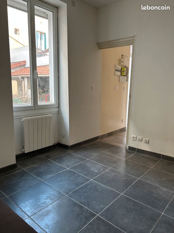 Appartement 1 pièce 23 m² · à Roanne · 23 m² · 401 €/mois