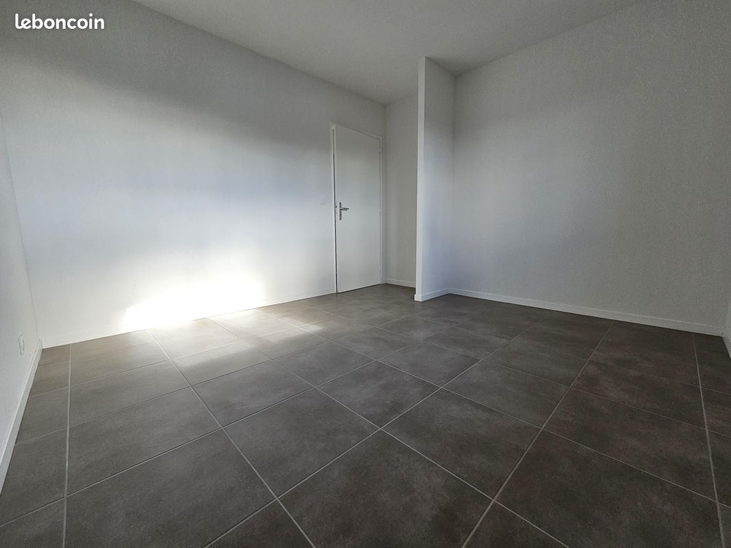 Maison individuelle non mitoyenne neuve 2020 | Garage et jardin | Léguevin calme (image 5)