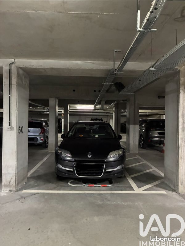 Parking 13 m² · à Meaux · 13 m² · 11 500 €