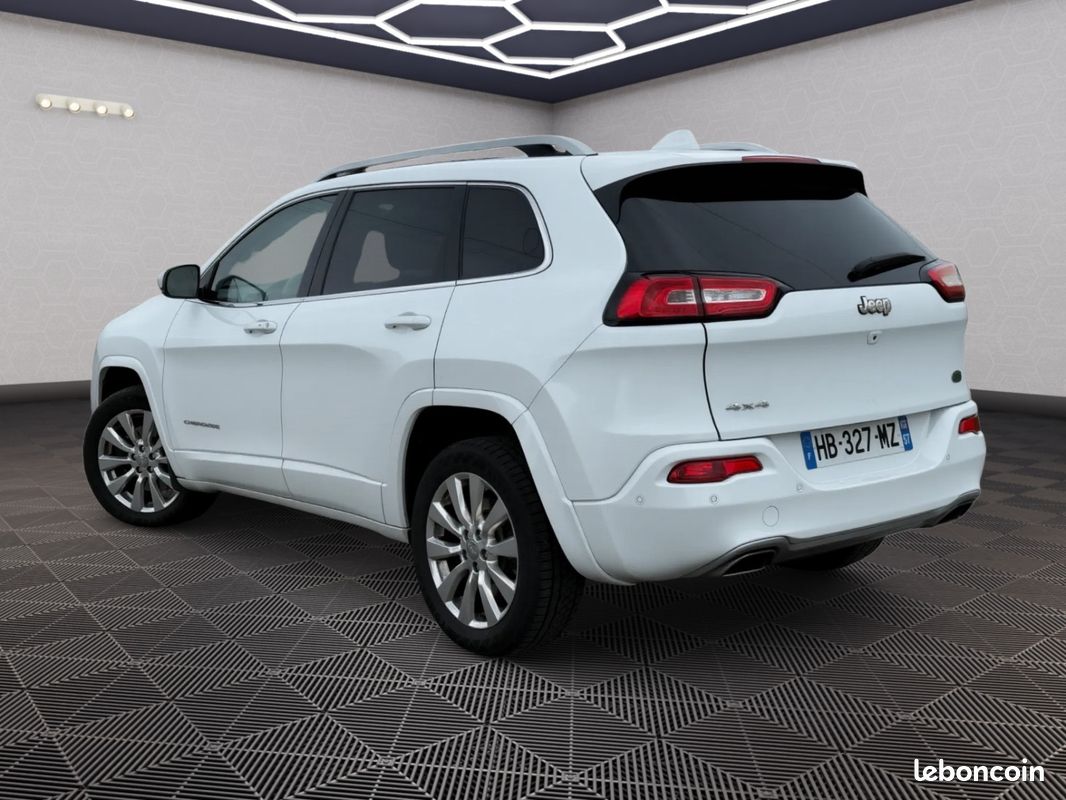 Jeep CHEROKEE IV 2.2 Multijet 200ch Overland 4WD BVA - FULL OPTIONS (image 4)