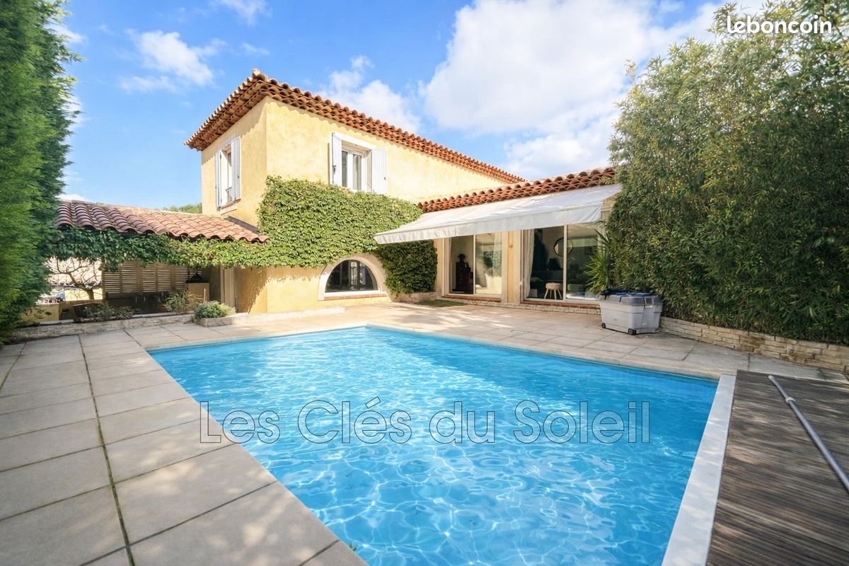 Maison 5 pièces 146 m² · à Bandol · 146 m² · 925 000 €