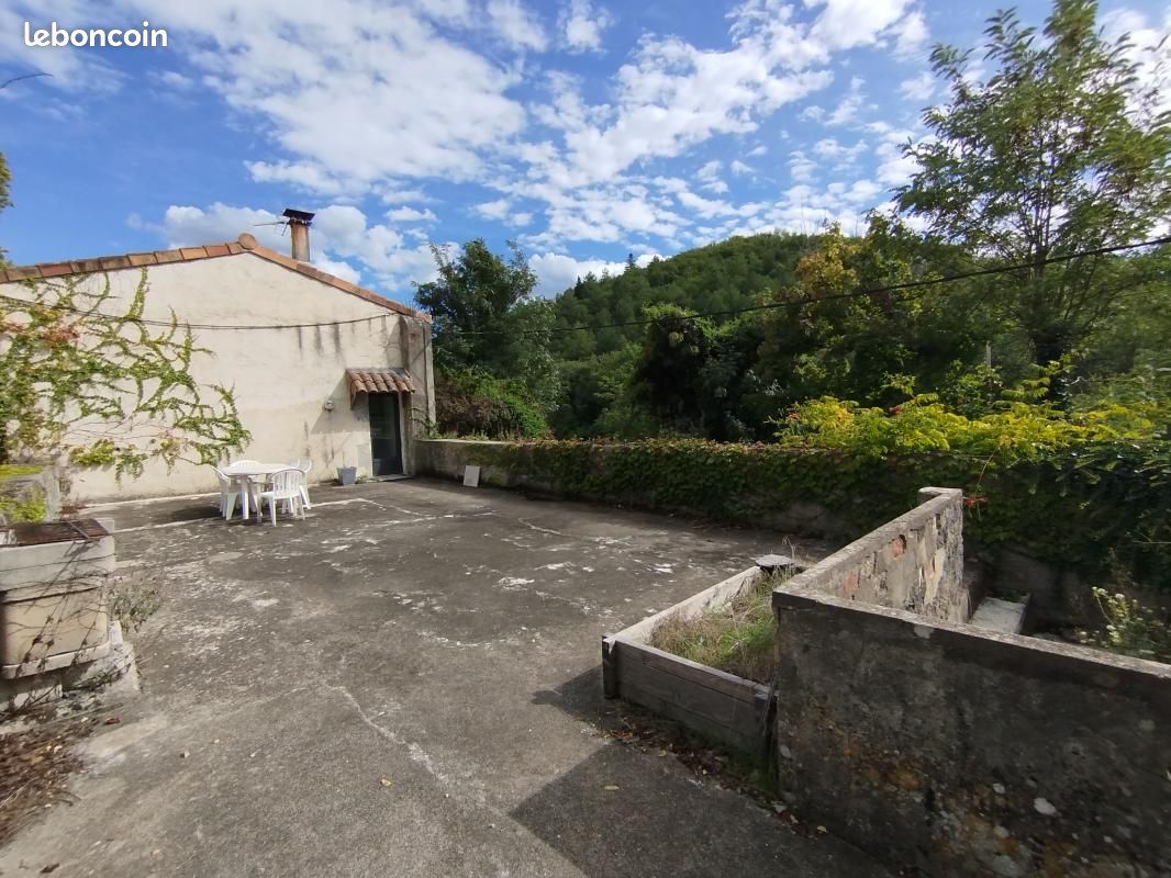 Appartement 3 pièces 68 m² · à Banne · 68 m² · 680 €/mois
