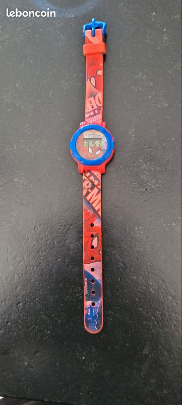 Montre enfant spiderman (image 1)