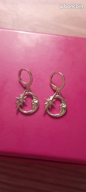 Boucle dorée lune etoile (image 1)