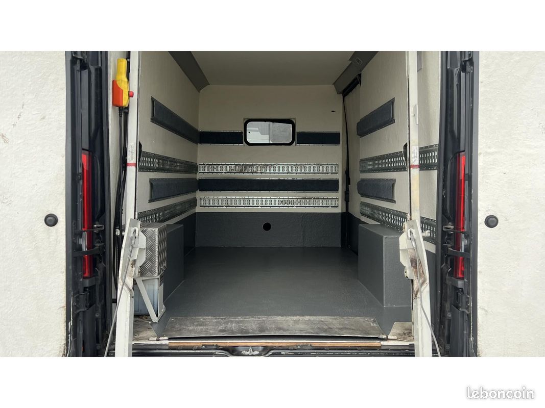 CITROEN JUMPER Business 4 35 L4H2 2.0 HDI 160 III FOURGON TOLE - HAYON 500KG / WEBASTO / MOTEUR 57.000 KMS (image 17)