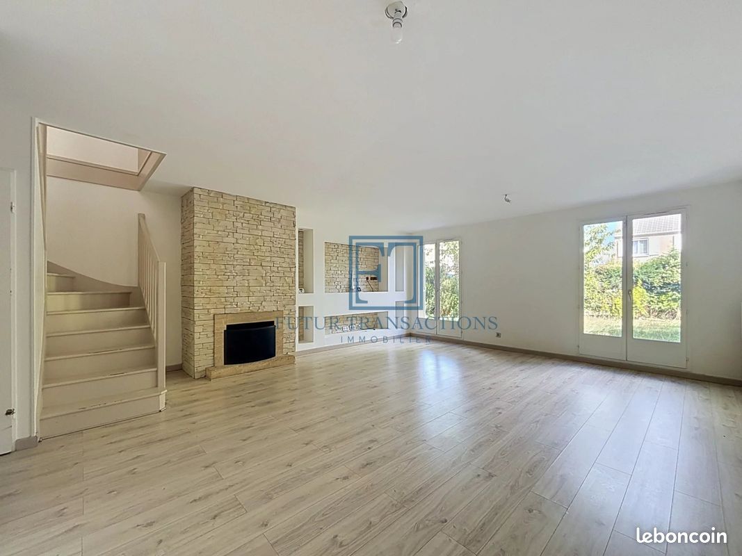 Maison 5 pièces 117 m² · à Élancourt · 117 m² · 470 000 €