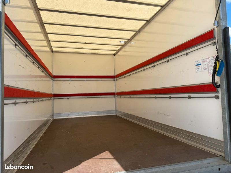 Ford Transit Caisse 20m3 Hayon 2.0L 130ch P350 L4 Trend Business 24900 HT (image 8)