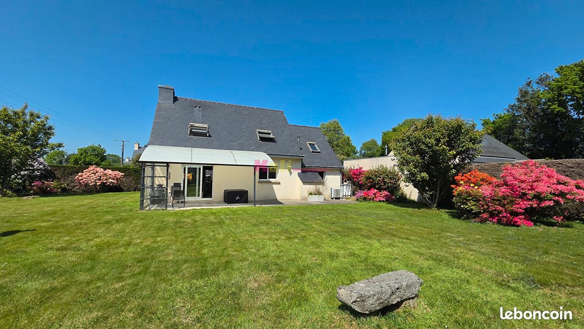 Maison 6 pièces 106 m² · à Ploudiry · 106 m² · 232 100 €