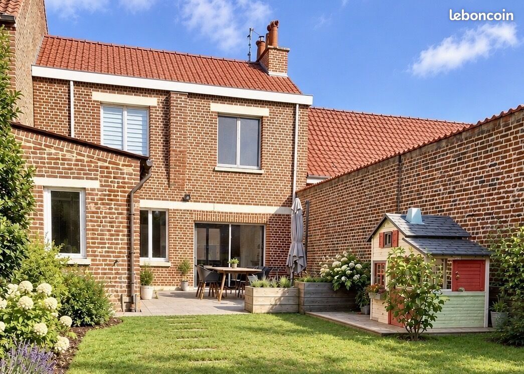 Maison 4 pièces 100 m² · à Lesquin · 100 m² · 372 000 €