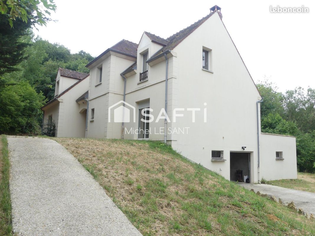 Maison 6 pièces 198 m² · à Breuil-le-Sec · 198 m² · 395 000 €