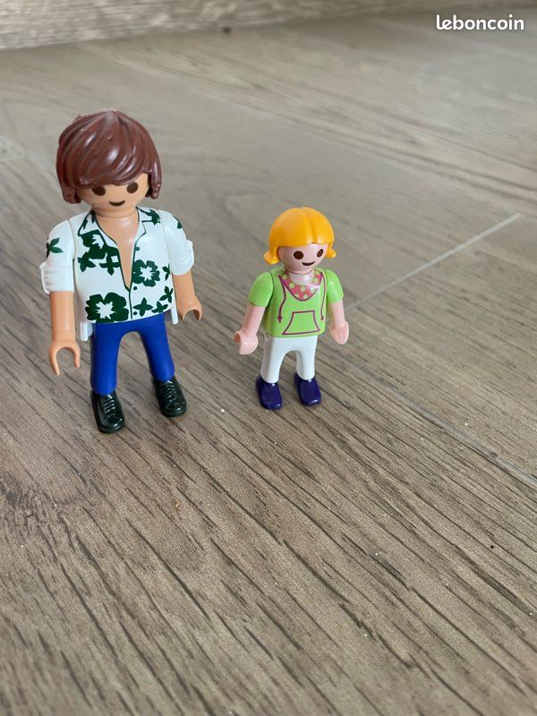 Voiture playmobil et accessoires (image 9)