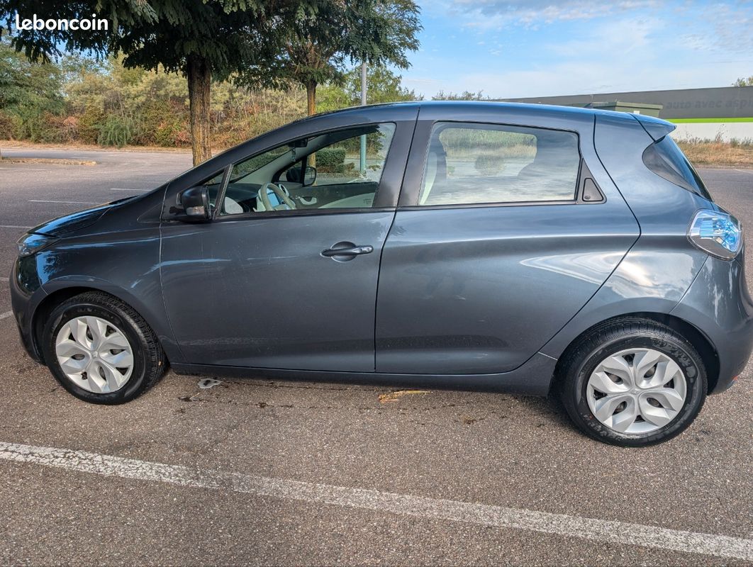 Renault Zoé R90 Life ZE40 – 41 kWh – 92 ch – Batterie achat intégral – SOH 88 (image 1)