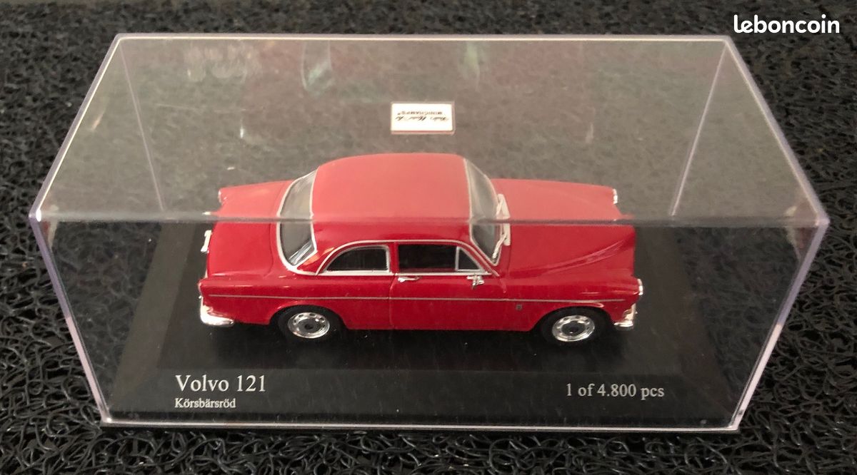 Miniature Minichamps Volvo rouge - Collection