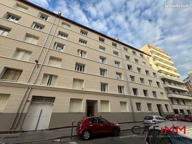 Appartement 3 pièces 66 m² · à Villeurbanne · 66 m² · 176 000 €