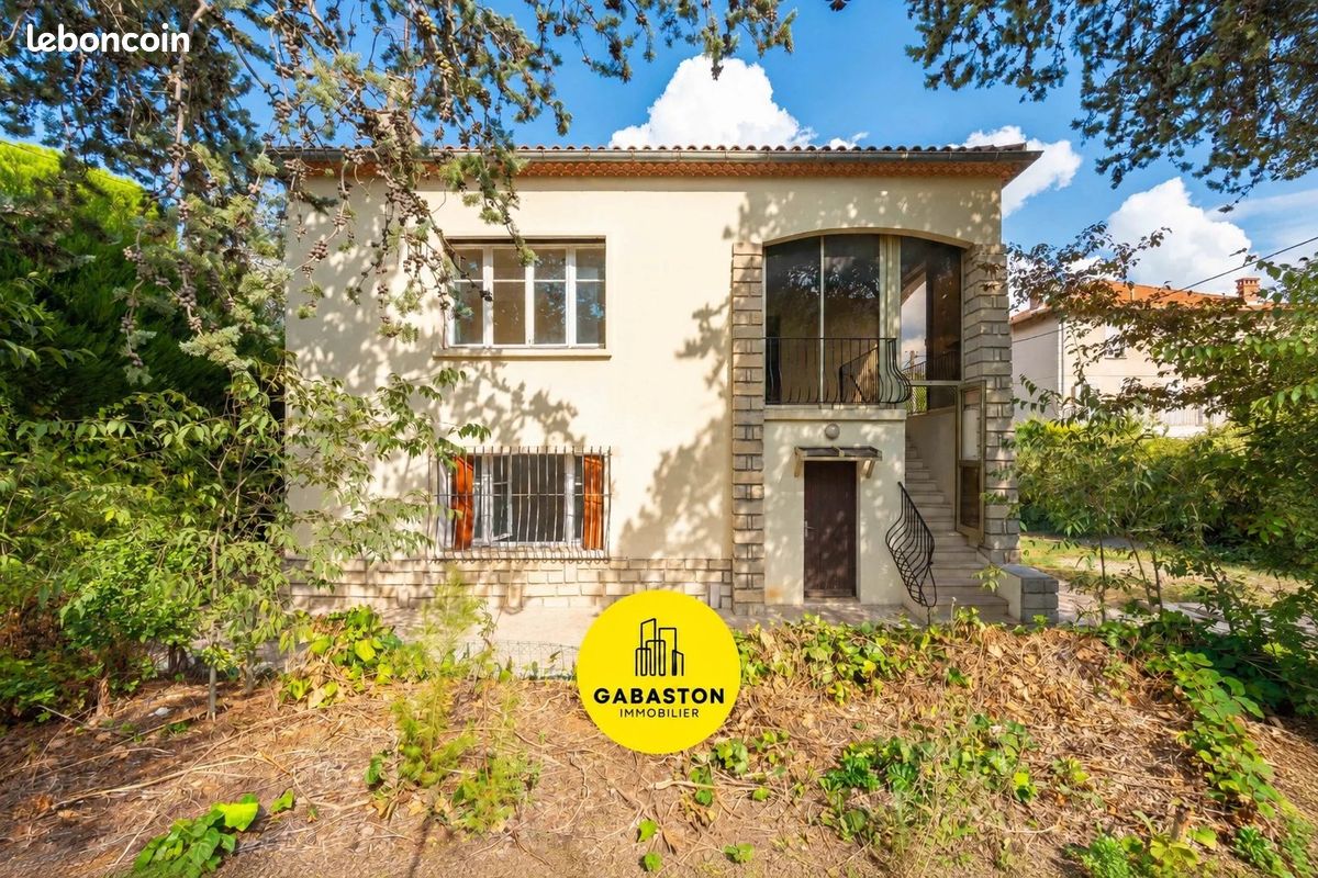 Maison 6 pièces 210 m² · à La Penne-sur-Huveaune · 210 m² · 469 000 €