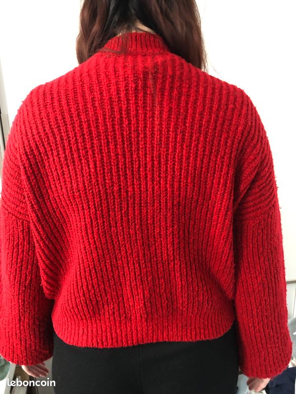 Pull rouge taille S (mythou) (image 2)