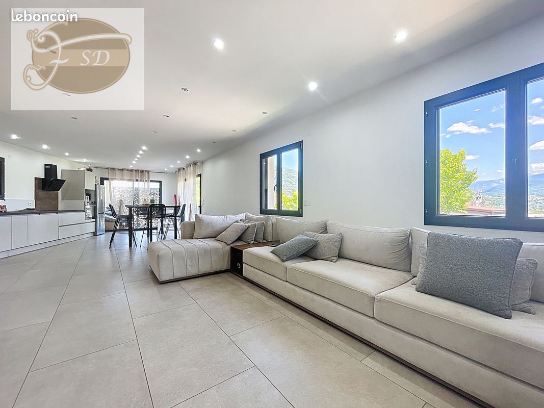 Maison 5 pièces 137 m² · à Voiron · 137 m² · 399 000 €
