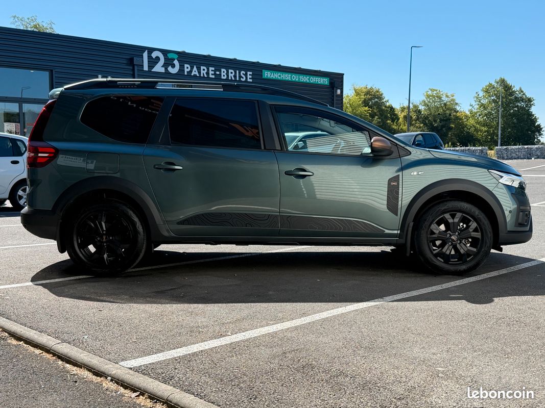 DACIA JOGGER 1.6 140 CH HYBRID EXTREME BVa (image 21)
