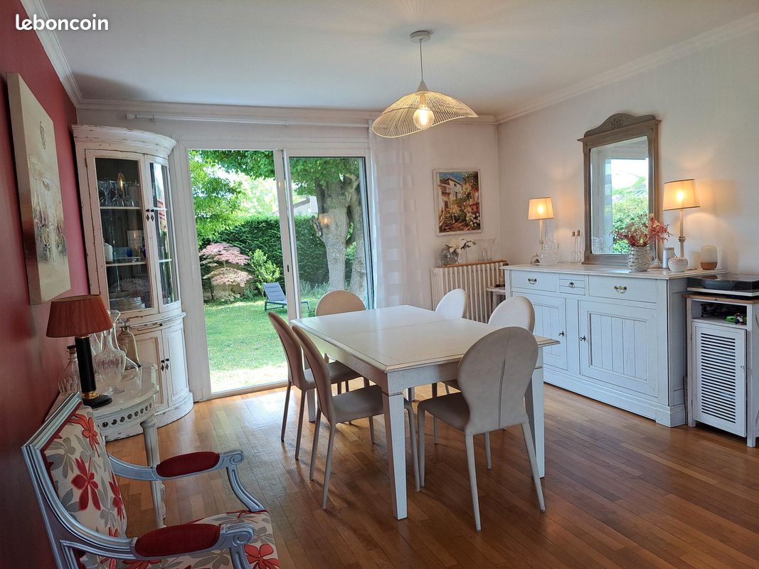 Maison 8 pièces 175 m² · à Sainte-Geneviève-des-Bois · 175 m² · 499 000 €
