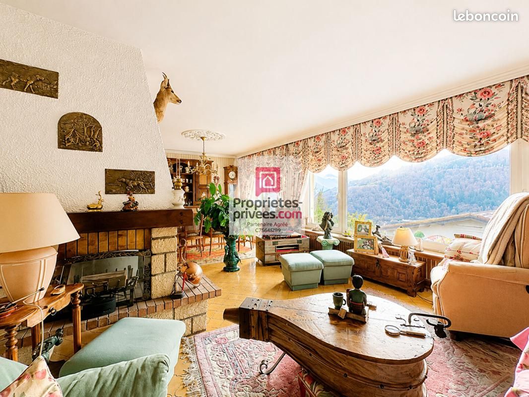 Maison 7 pièces 323 m² · à Ugine · 323 m² · 320 000 €