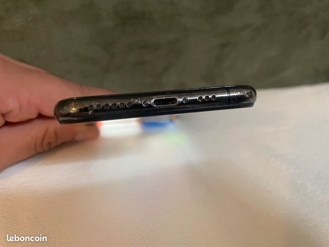 IPhone xs (image 5)