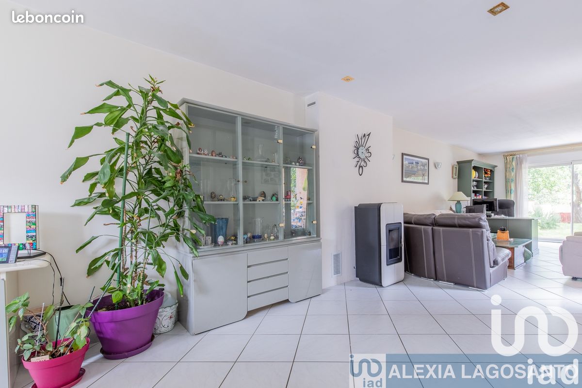 Maison 5 pièces 118 m² · à Brunoy · 118 m² · 370 000 €