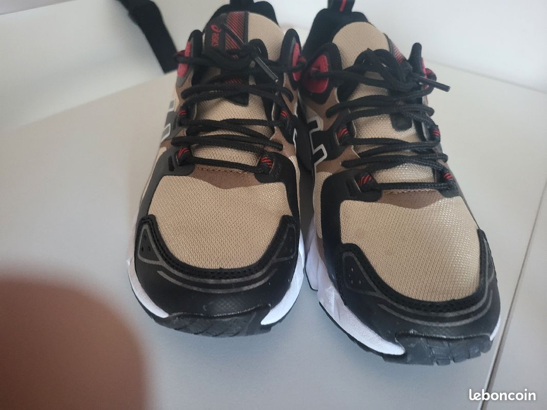 Asics (image 2)