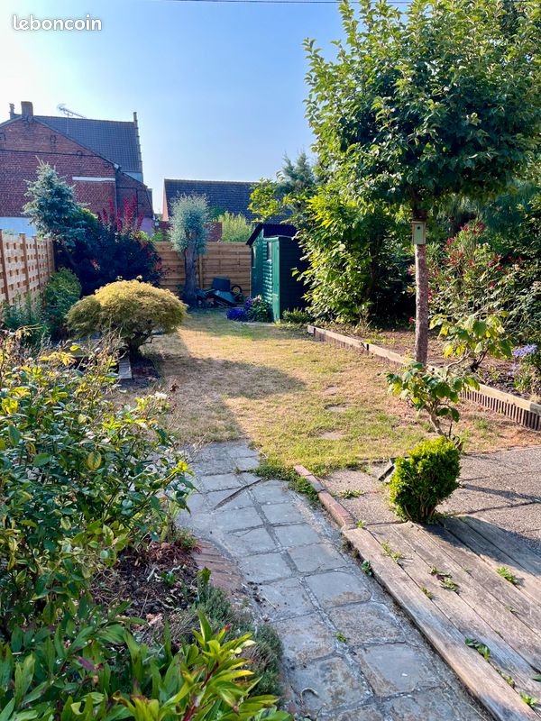 Maison 5 pièces 90 m² · à Wormhout · 90 m² · 1 150 €