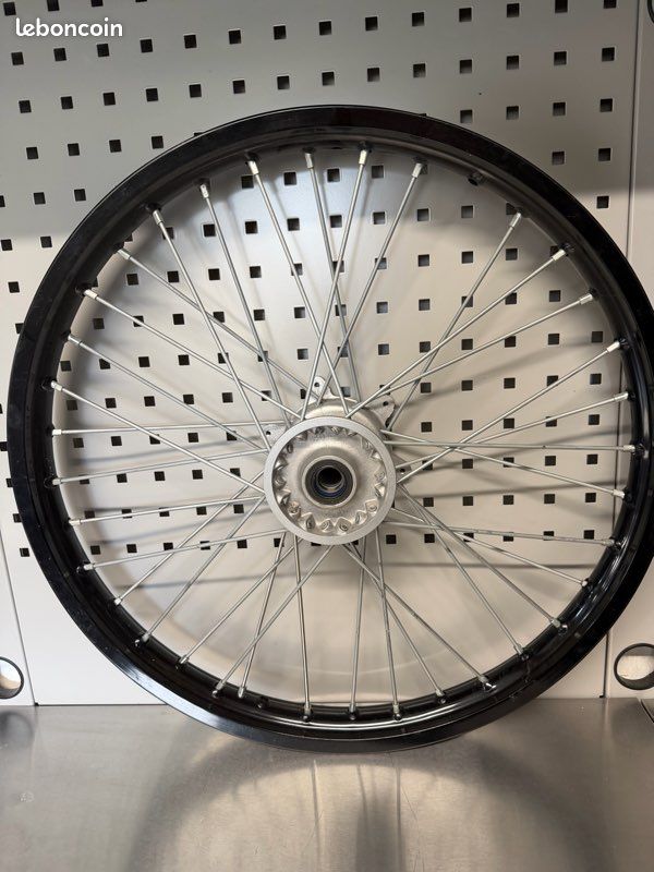 axe roue avant yamaha 250 yz 1996