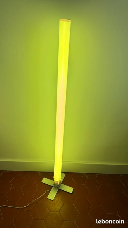 Néon tube sur pied Alinea (image 3)