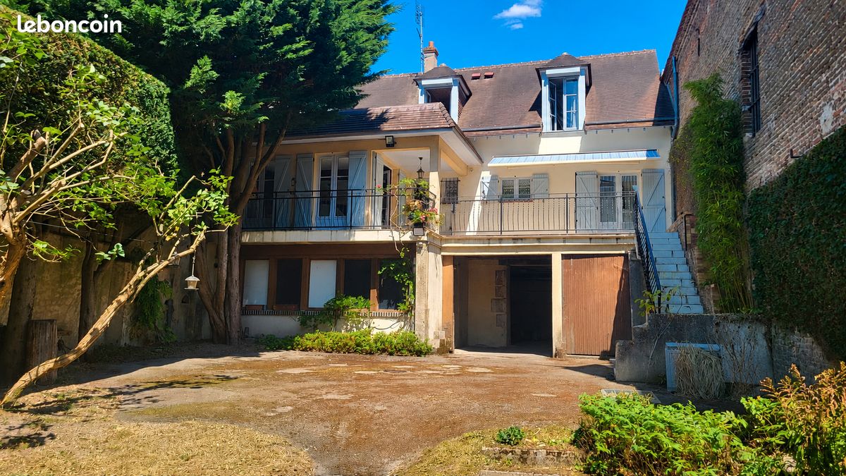 Maison 9 pièces 170 m² · à Maintenon · 170 m² · 367 000 €