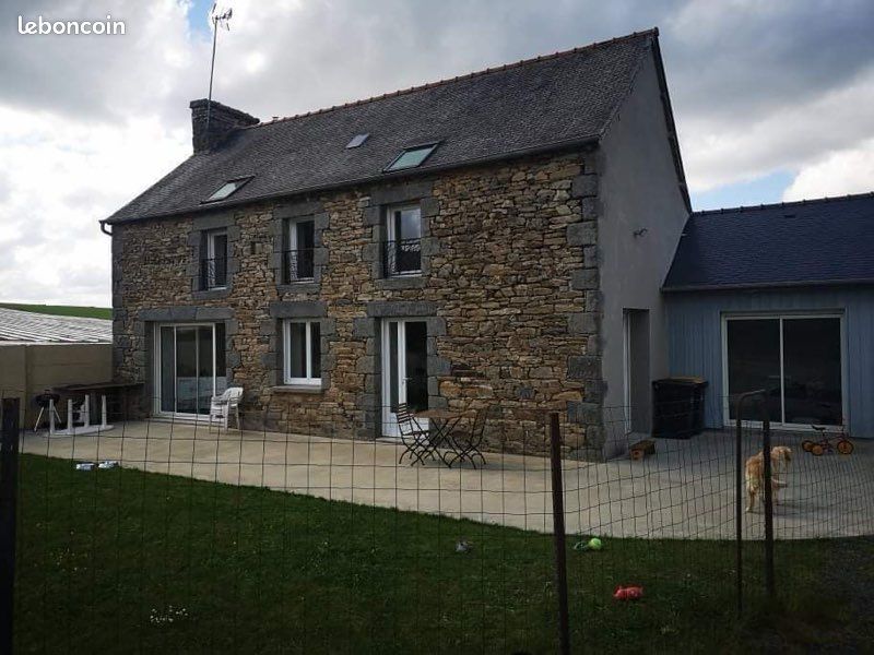Maison 5 pièces 148 m² · au Mené · 148 m² · 210 000 €